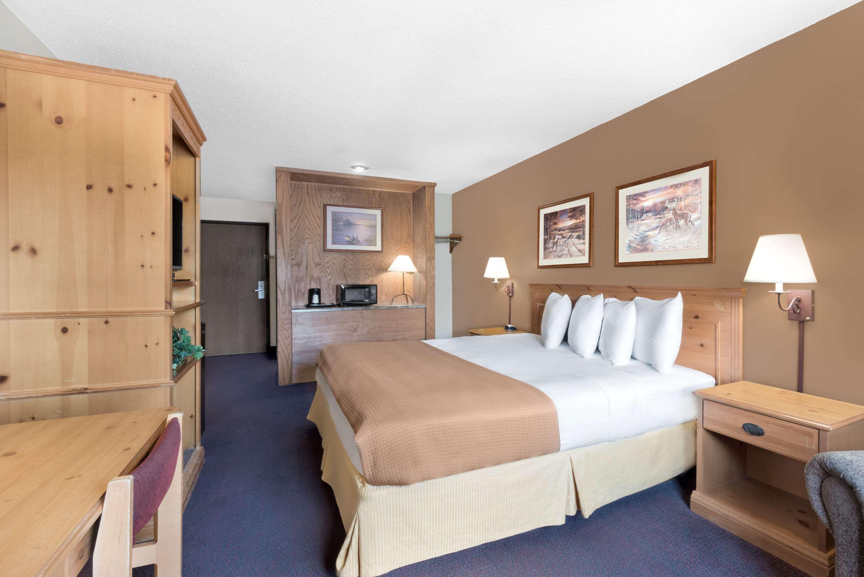Hotel Super 8 By Wyndham Chamberlain Sd Esterno foto