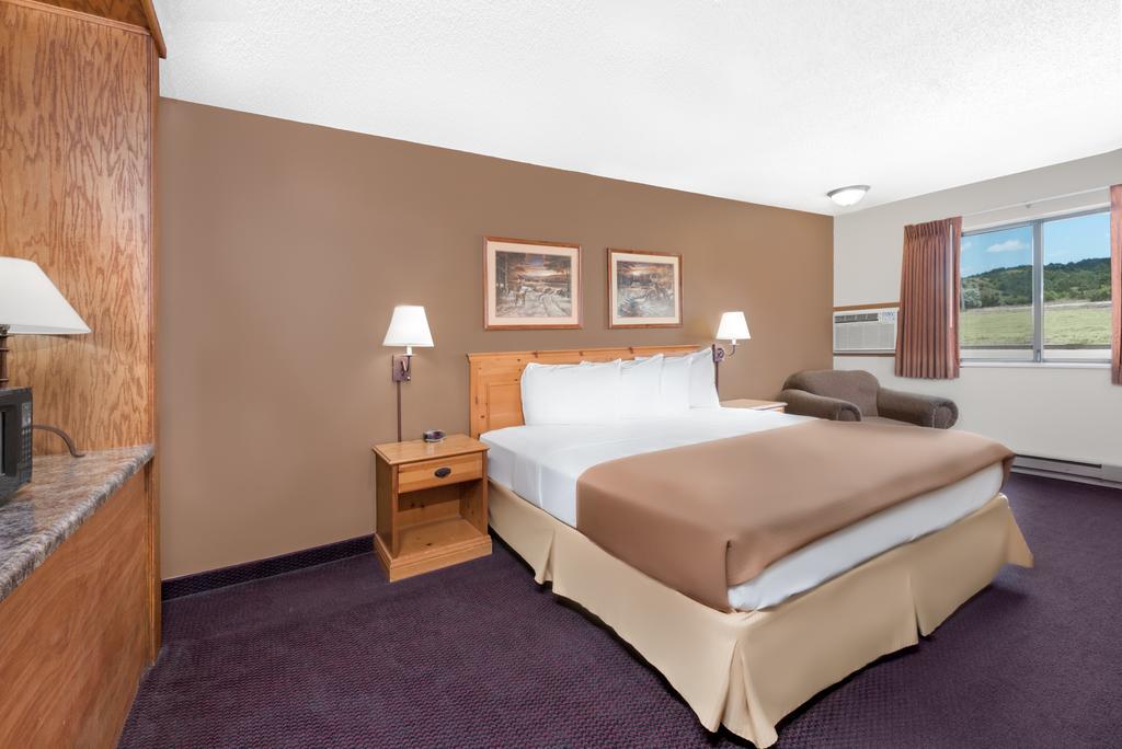 Hotel Super 8 By Wyndham Chamberlain Sd Esterno foto